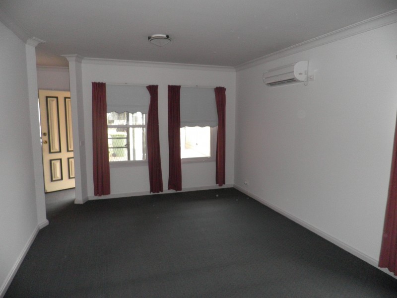 149 Coronation Street, Kingsville VIC 3012