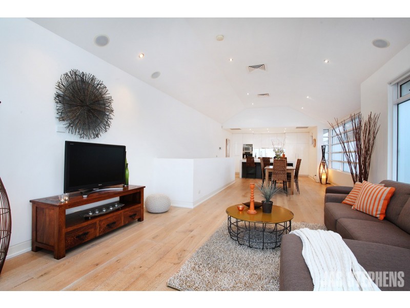 2/24 Esplanade, Williamstown VIC 3016