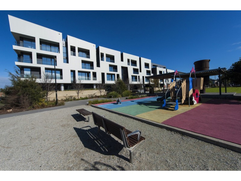 211/9 Hewitt Avenue, Footscray VIC 3011