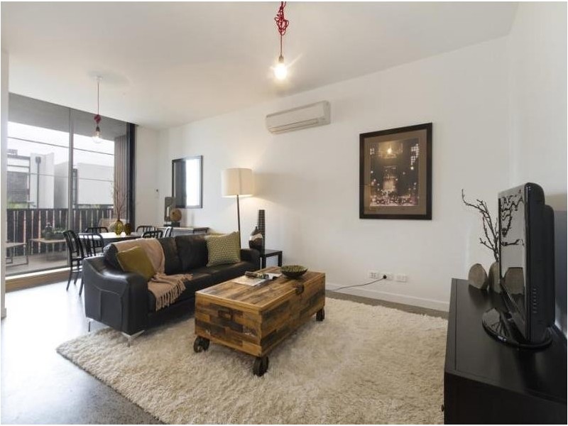 8/2 Alexander Street, Seddon VIC 3011