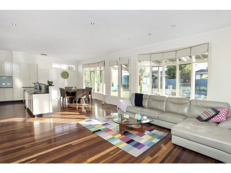 14 Derham Street, Spotswood VIC 3015