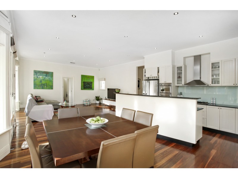 14 Derham Street, Spotswood VIC 3015