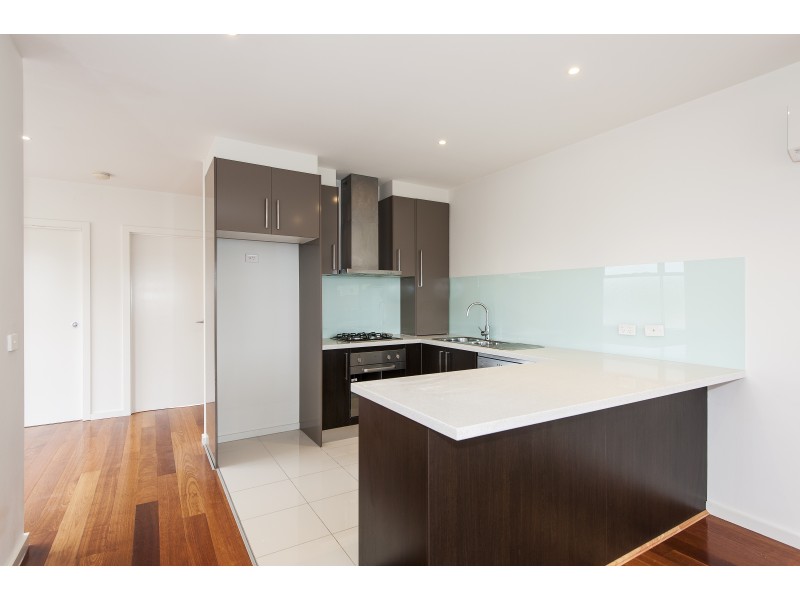 5 Desmond Street, Maidstone VIC 3012