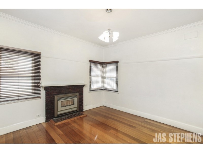 47 Ballarat Road, Maidstone VIC 3012