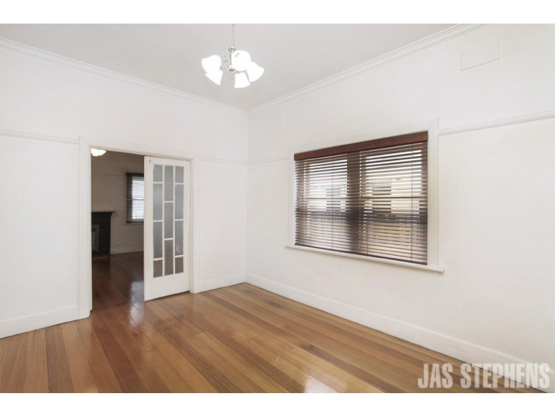 47 Ballarat Road, Maidstone VIC 3012