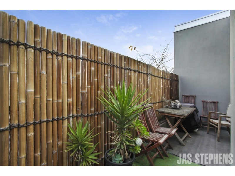2/114 Somerville Road, Yarraville VIC 3013