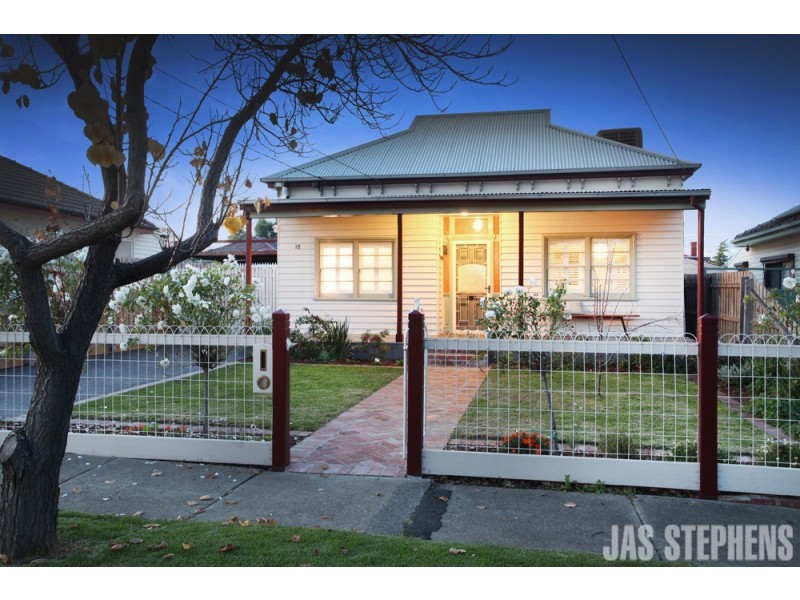 18 Benjamin Street, Sunshine VIC 3020