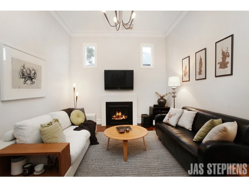 18 Benjamin Street, Sunshine VIC 3020