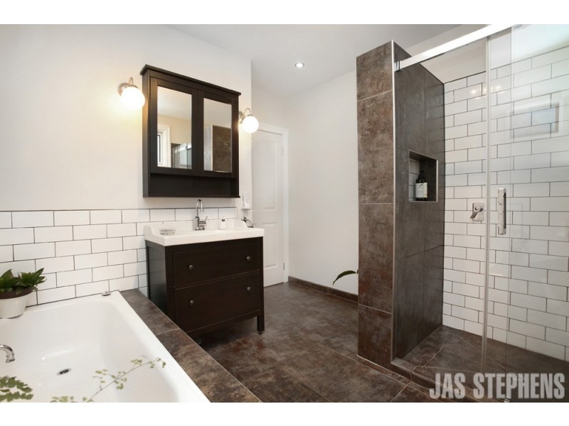 18 Benjamin Street, Sunshine VIC 3020