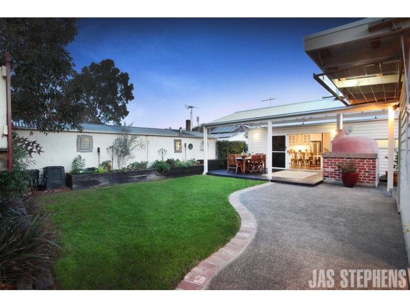 18 Benjamin Street, Sunshine VIC 3020