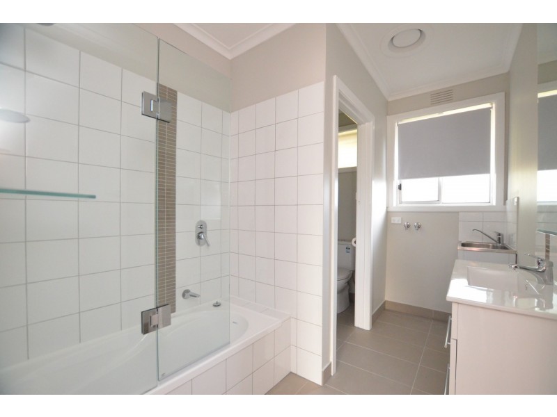 4/217 Buckley Street, Seddon VIC 3011