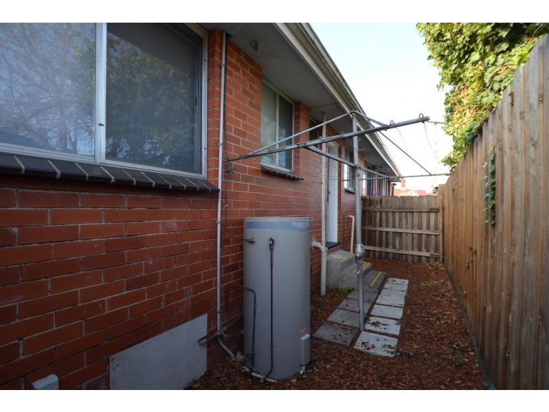 4/217 Buckley Street, Seddon VIC 3011