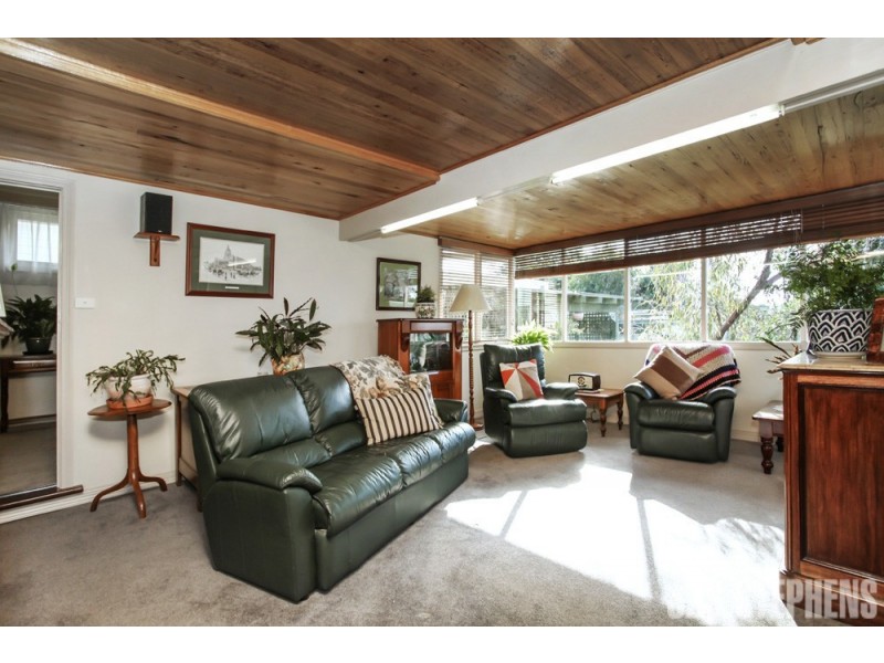 24 Matthews Street, Sunshine VIC 3020