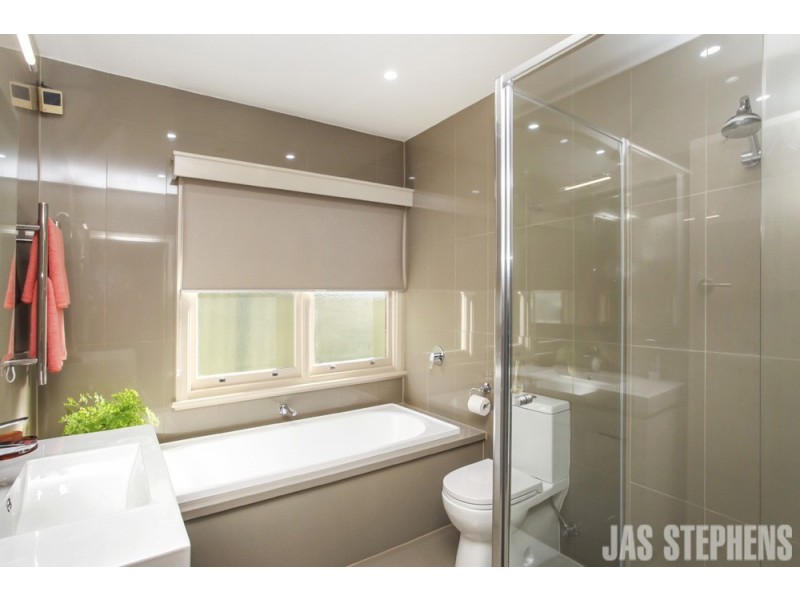 24 Matthews Street, Sunshine VIC 3020