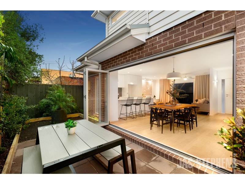 2/166 Mitchell Street, Maidstone VIC 3012