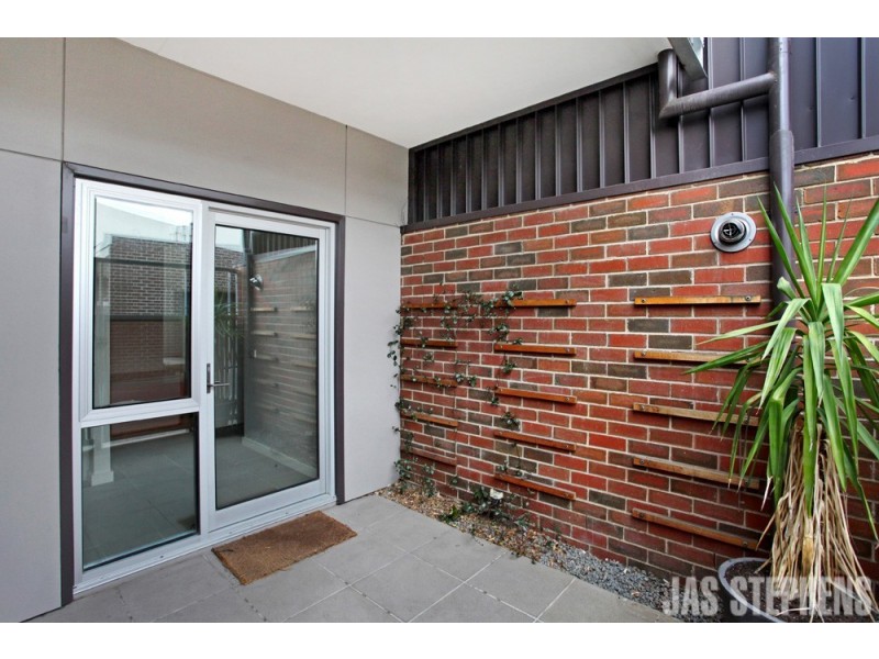 13 Newman Drive, Footscray VIC 3011