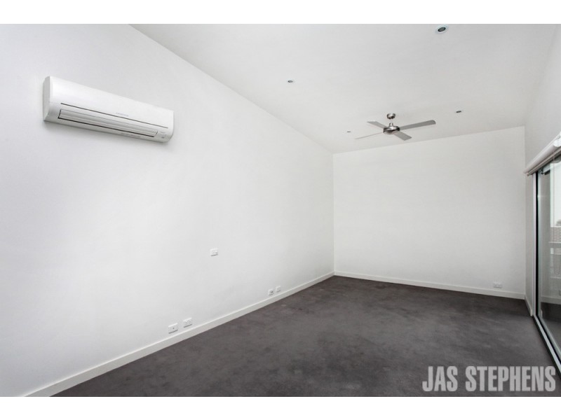 13 Newman Drive, Footscray VIC 3011