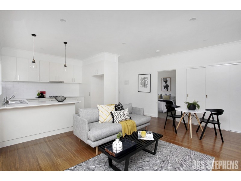 2/49 Hampshire Road, Sunshine VIC 3020