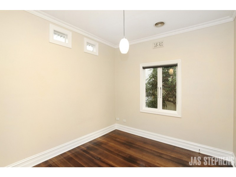 182 Williamstown Road, Kingsville VIC 3012