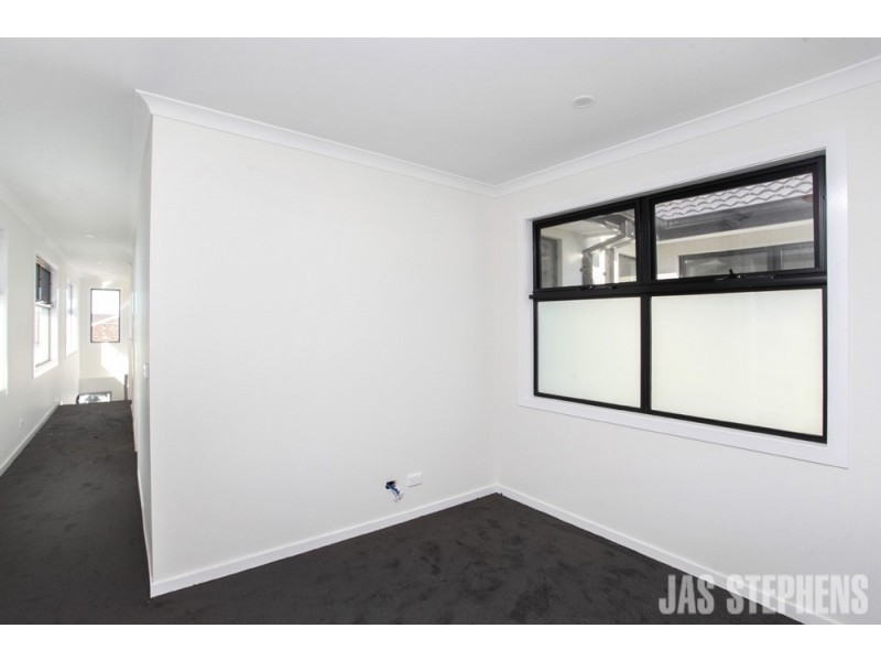 1/58 Napoleon Street, West Footscray VIC 3012