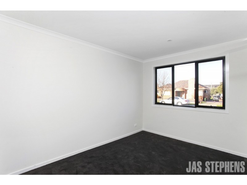 60 Napoleon Street, West Footscray VIC 3012
