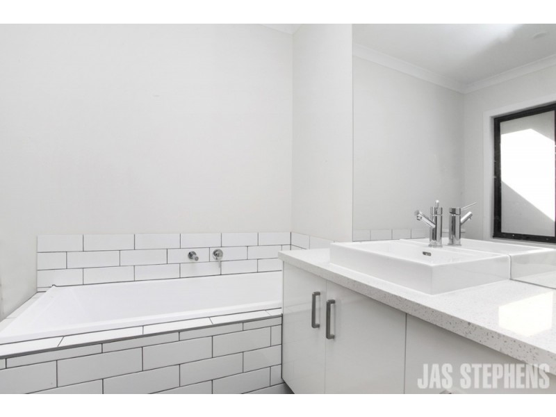 60 Napoleon Street, West Footscray VIC 3012
