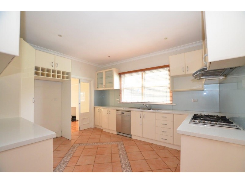 27 Suffolk Street, West Footscray VIC 3012