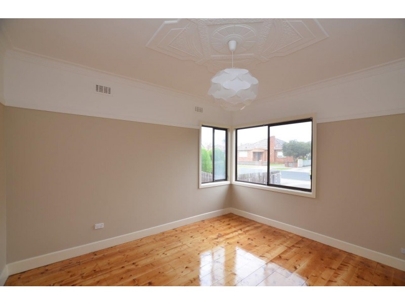 62 Napoleon Street, West Footscray VIC 3012