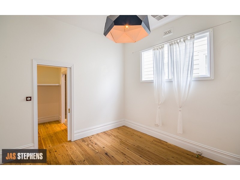 196 Pilgrim Street, Seddon VIC 3011