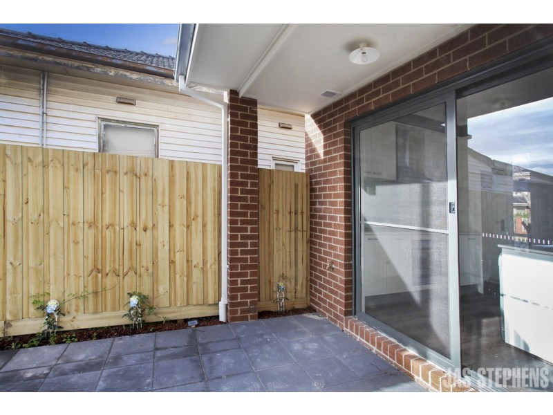 1/16 Norfolk Street, Maidstone VIC 3012