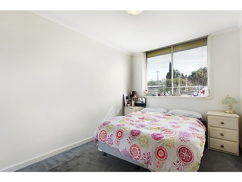 6/251 Nicholson Street, Seddon VIC 3011