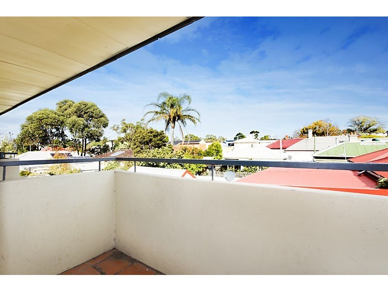 6/251 Nicholson Street, Seddon VIC 3011