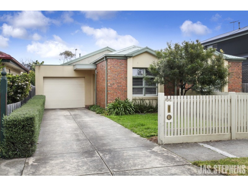 33 Gordon Street, Newport VIC 3015