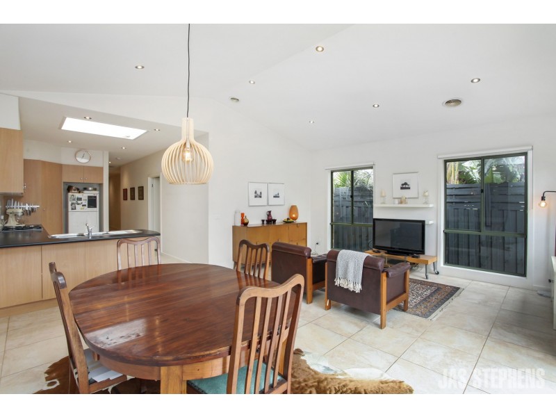 33 Gordon Street, Newport VIC 3015