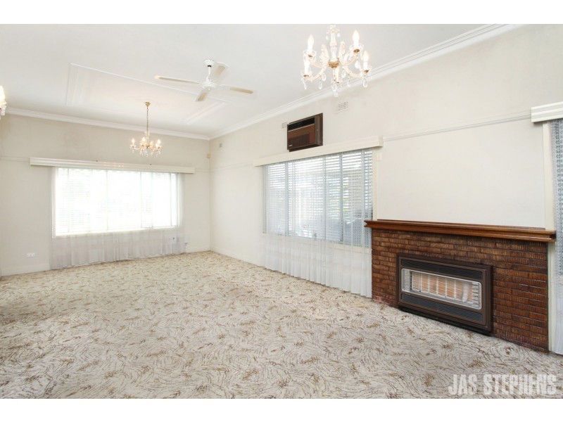 7 Albion Street, Kingsville VIC 3012