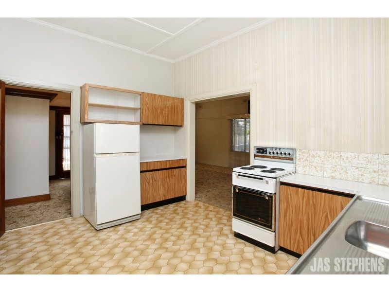 7 Albion Street, Kingsville VIC 3012