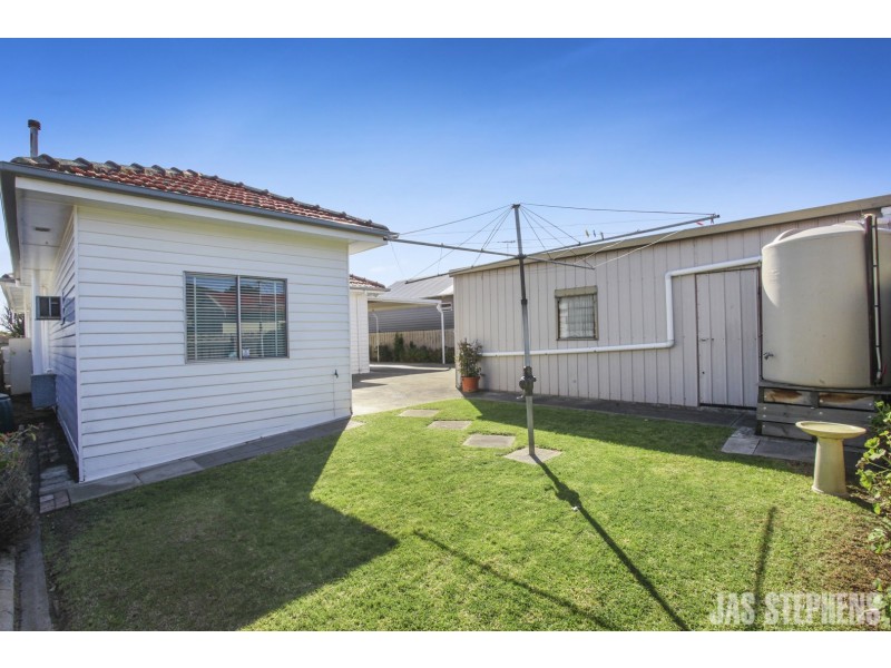 7 Albion Street, Kingsville VIC 3012