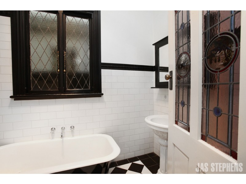 70 Chirnside Street, Kingsville VIC 3012