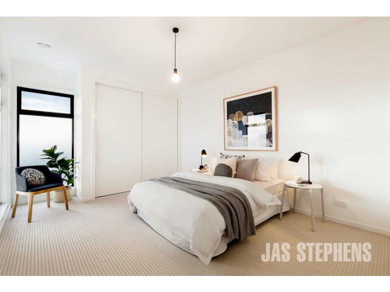 2/7 Station Place, Sunshine VIC 3020