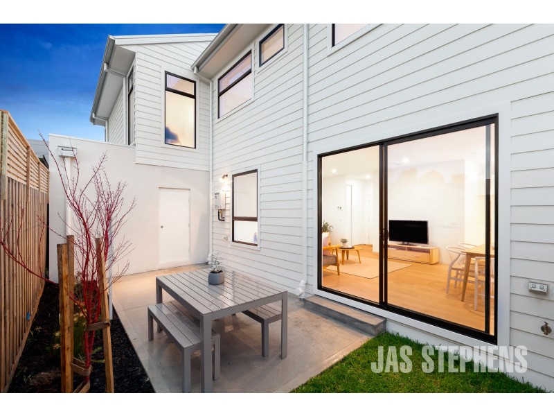 2/7 Station Place, Sunshine VIC 3020