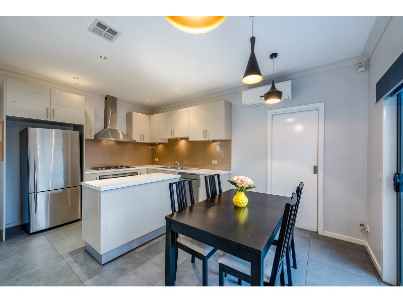 32 Millers Road, Brooklyn VIC 3012