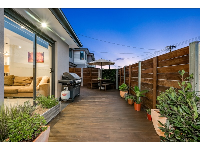 32 Millers Road, Brooklyn VIC 3012