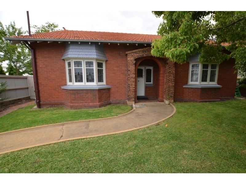 10 Fehon Street, Yarraville VIC 3013