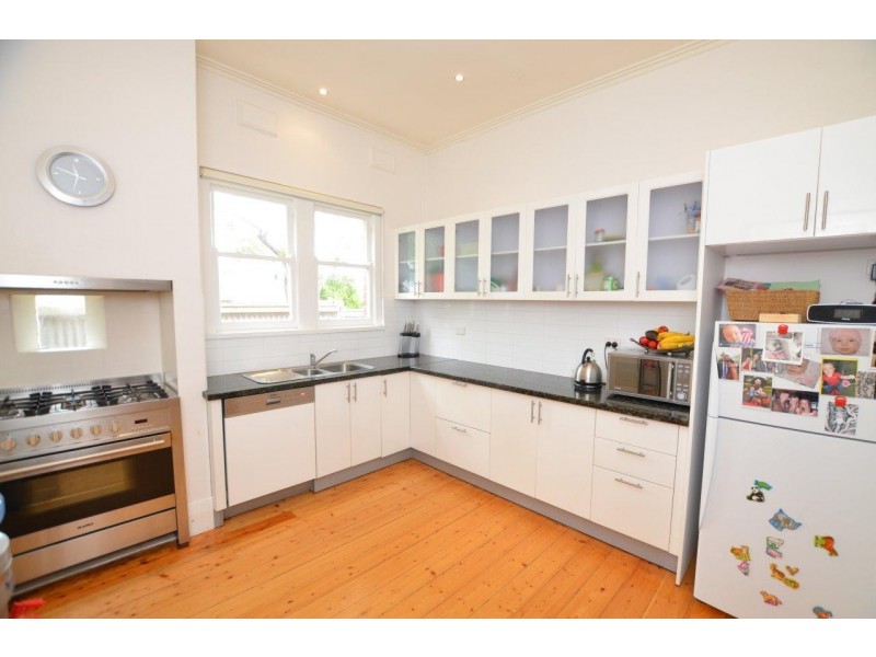 10 Fehon Street, Yarraville VIC 3013