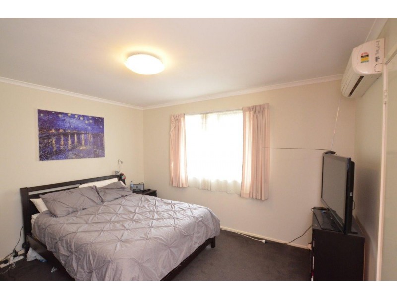 2/27 Empire Street, Footscray VIC 3011