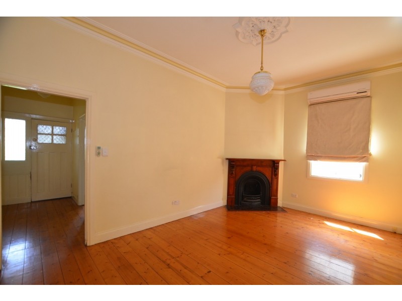 13 Dawson Avenue, Footscray VIC 3011