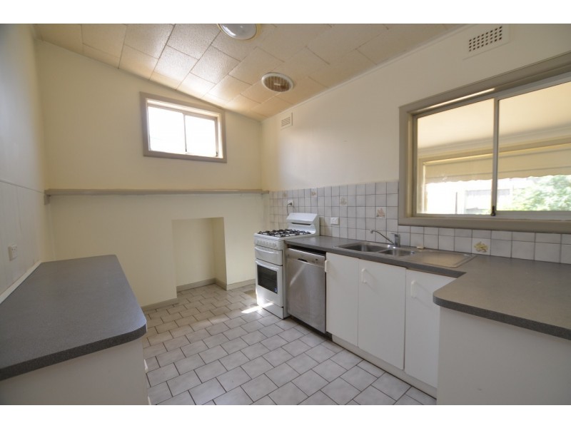 13 Dawson Avenue, Footscray VIC 3011