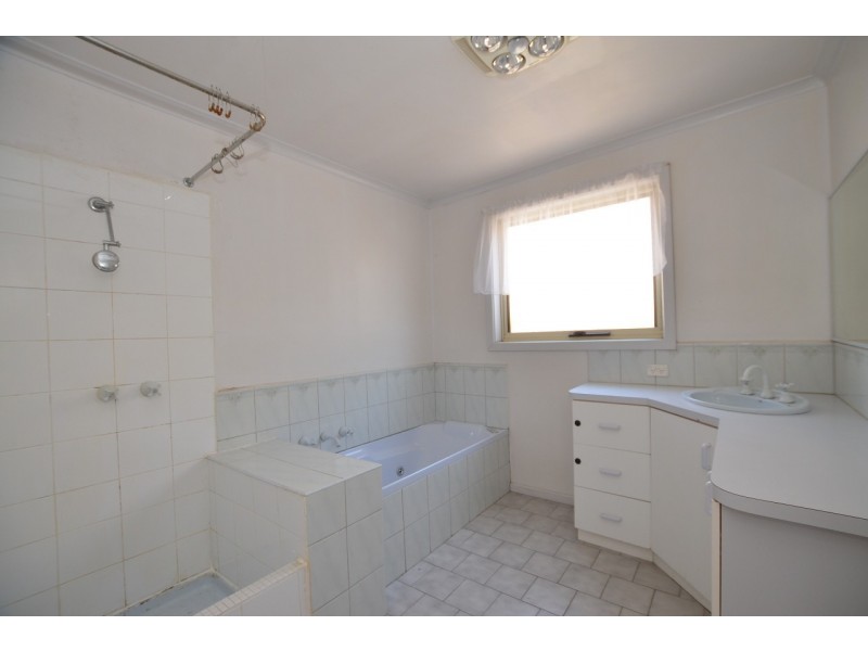 13 Dawson Avenue, Footscray VIC 3011