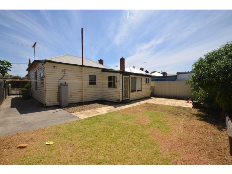 13 Dawson Avenue, Footscray VIC 3011