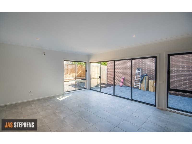55 Queens Circuit, Sunshine VIC 3020